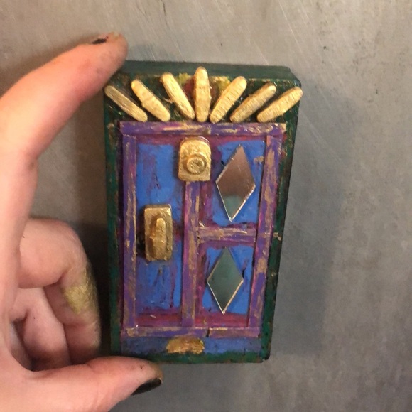 Custom-Magnetic-Fairy-Door-Hide-a-Key-Decoy - Picture 5 of 7